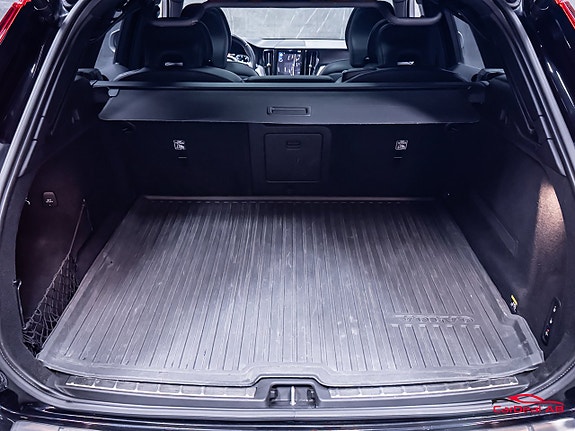 Volvo XC60 18 of 30