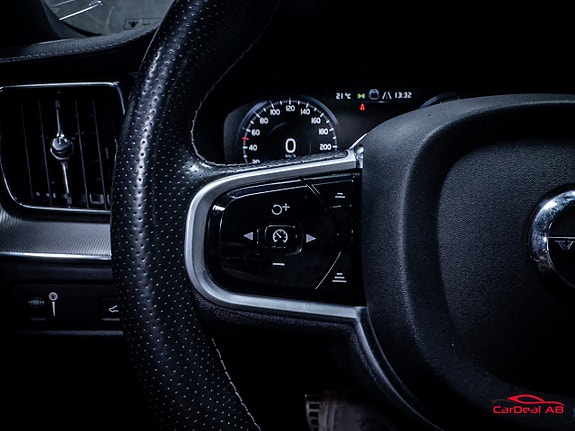 Volvo XC60 26 of 30
