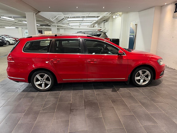 Volkswagen Passat 8 of 15