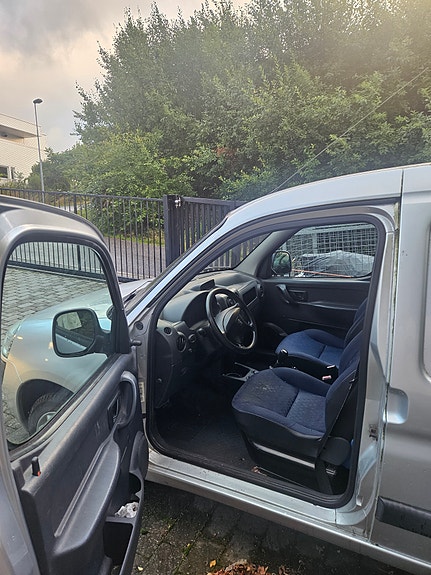 Peugeot Partner 4 of 4