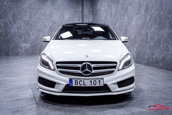 Mercedes-Benz A220 2 of 5