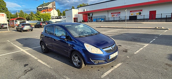 Opel Corsa 2 of 13