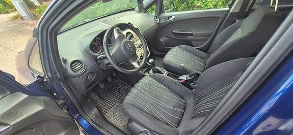 Opel Corsa 6 of 13