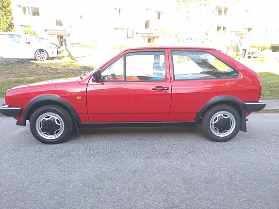 Volkswagen Polo 2 of 10