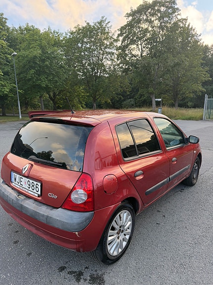 Renault Clio 6 of 18