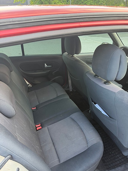 Renault Clio 10 of 18