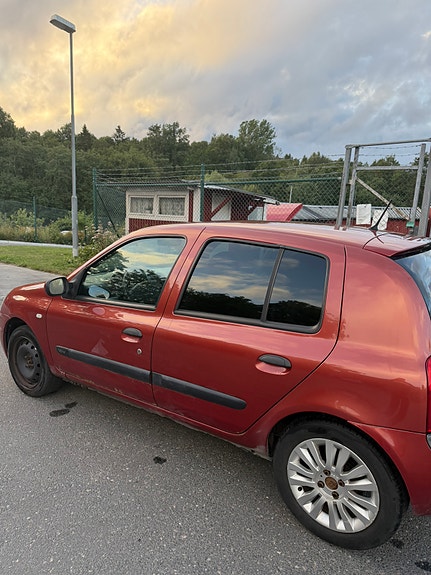 Renault Clio 7 of 18