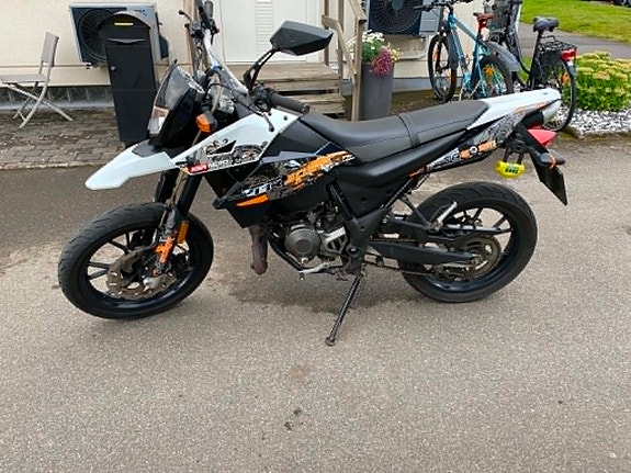 Generic KZR moto TR50SM 2 of 4