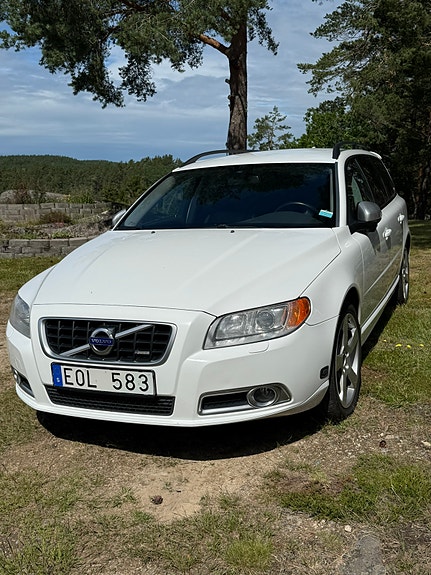 Volvo V70 5 of 16