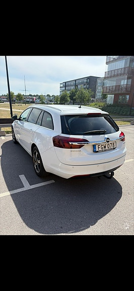 Opel Insignia 4 of 7