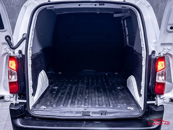 Opel Combo 17 of 28