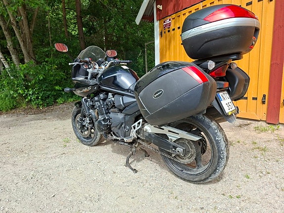 Suzuki GSF1250SA Bandit 2 of 3