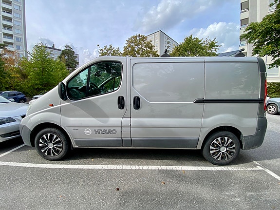 Opel Vivaro 3 of 16