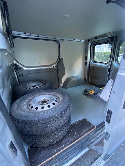 Opel Vivaro 15 of 16