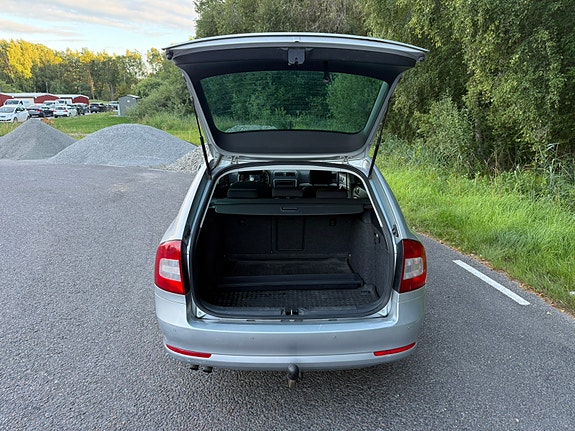 Skoda Octavia 4 of 6