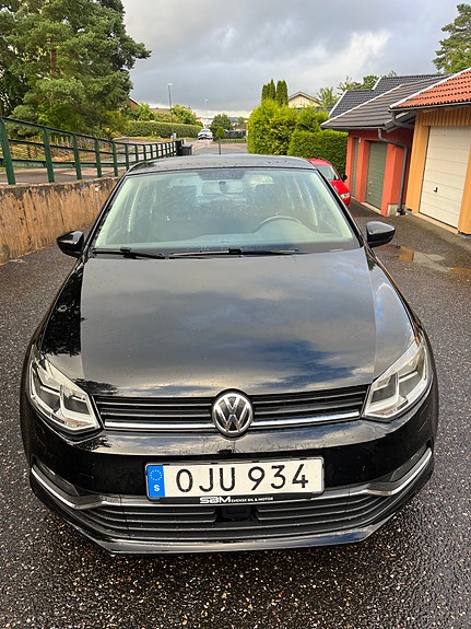 Volkswagen Polo 2 of 6