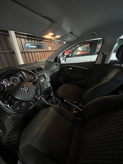 Volkswagen Polo 6 of 6