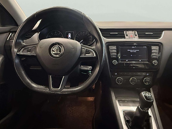 Skoda Octavia 10 of 24