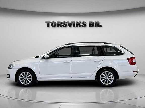 Skoda Octavia 2 of 24