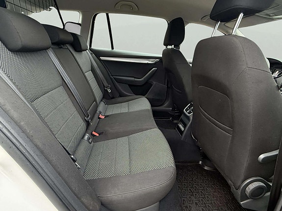 Skoda Octavia 15 of 24