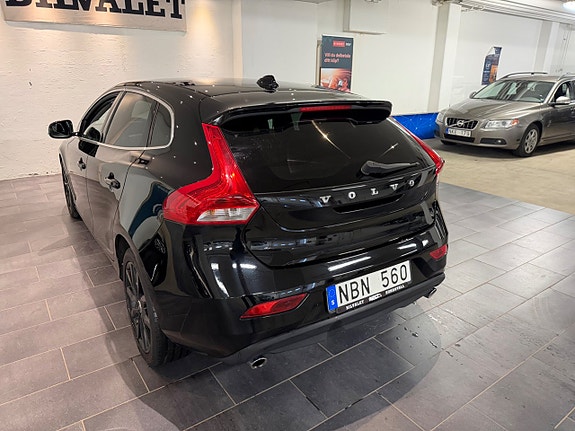 Volvo V40 5 of 20