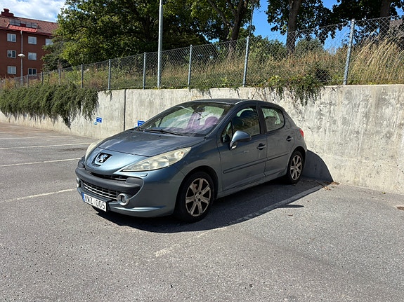 Peugeot 207 3 of 3