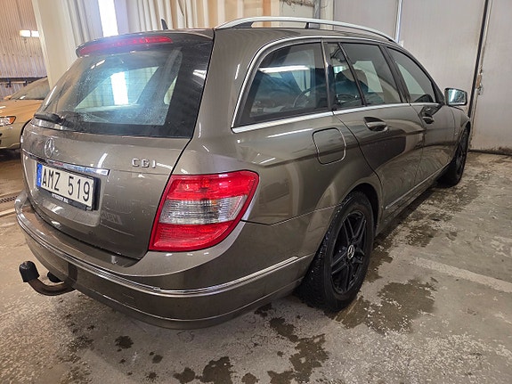 Mercedes-Benz C180 8 of 17