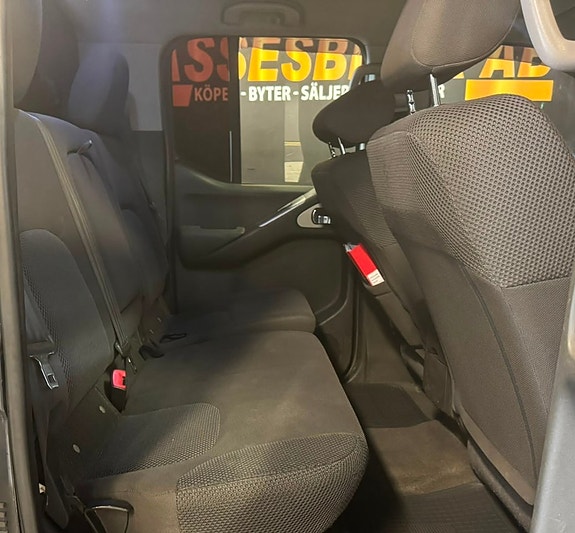 Nissan Navara 18 of 22