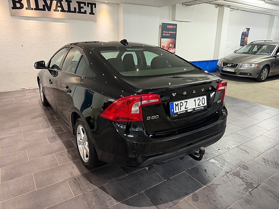 Volvo S60 6 of 16