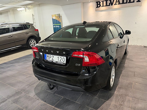 Volvo S60 5 of 16