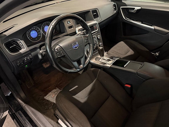 Volvo S60 10 of 16