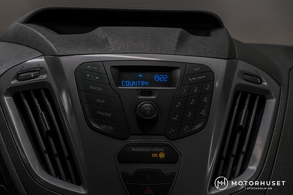 Ford Transit Custom 15 of 15