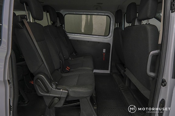 Ford Transit Custom 10 of 15