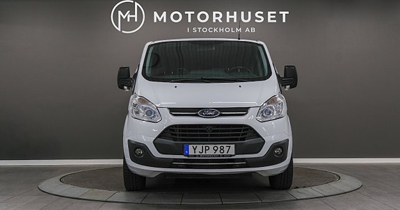 Ford Transit Custom 2 of 15