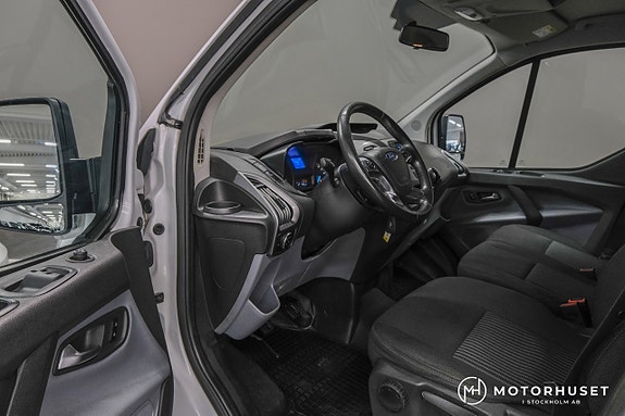 Ford Transit Custom 7 of 15