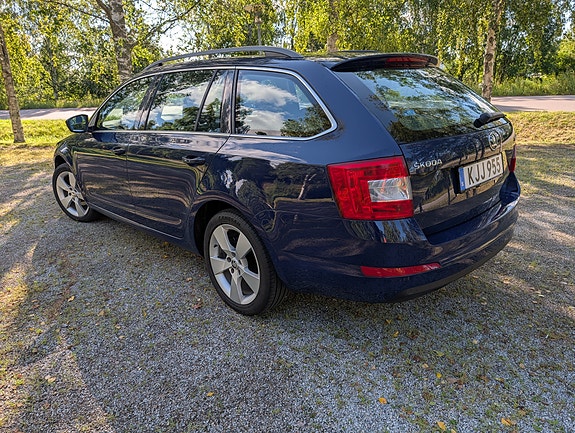 Skoda Octavia 4 of 5