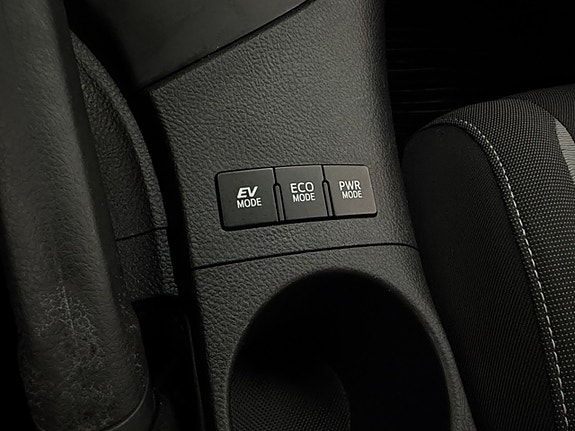 Toyota Auris 25 of 30