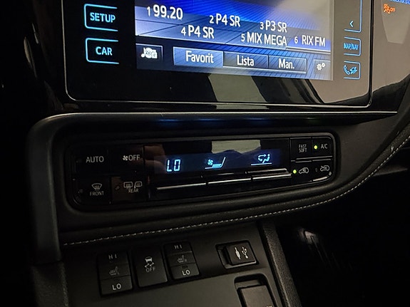 Toyota Auris 21 of 30