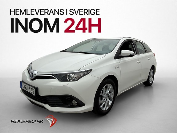 Toyota Auris 3 of 30