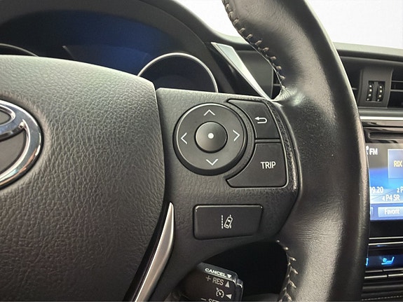 Toyota Auris 17 of 30