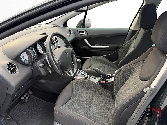 Peugeot 308 SW 9 of 21