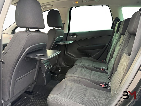 Peugeot 308 SW 11 of 21