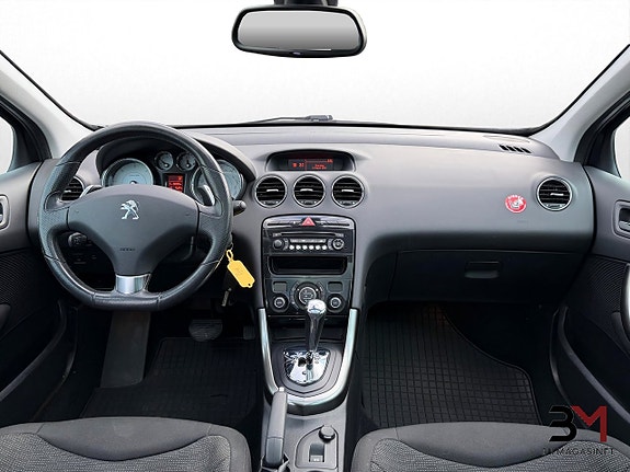 Peugeot 308 SW 13 of 21