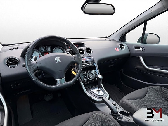 Peugeot 308 SW 15 of 21