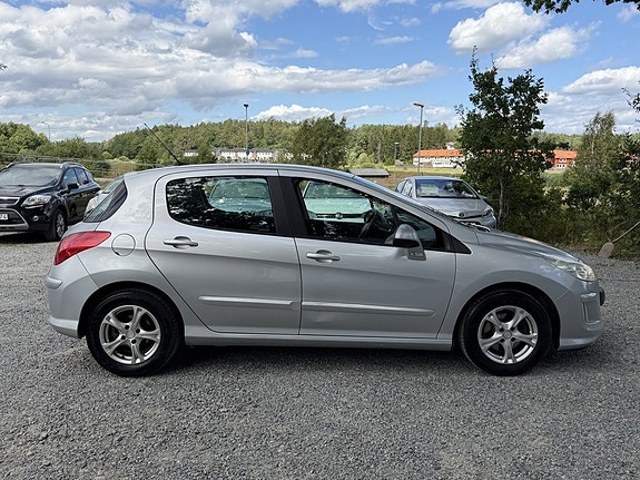 Peugeot 308 6 of 21