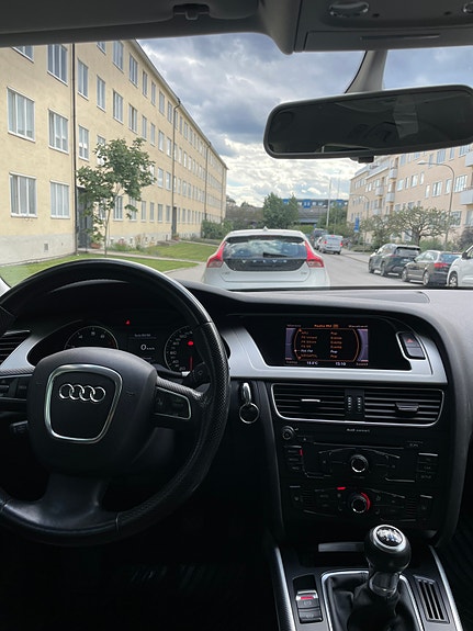 Audi A4 6 of 9