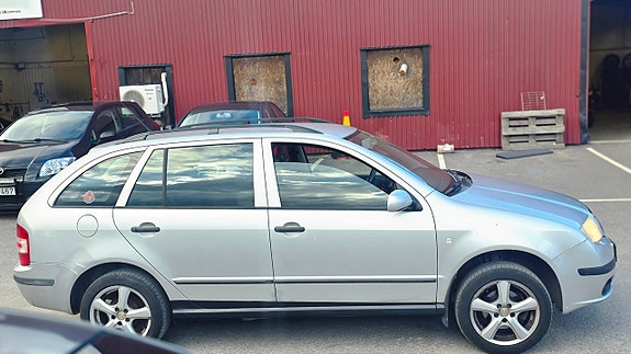 Skoda Fabia 5 of 10