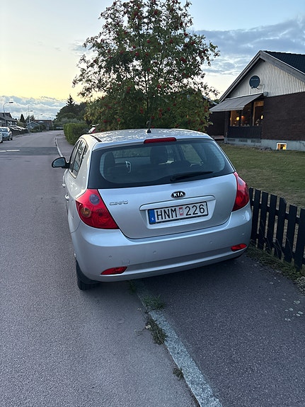 Kia Ceed 3 of 7