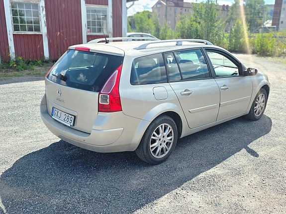 Renault Megane 5 of 9