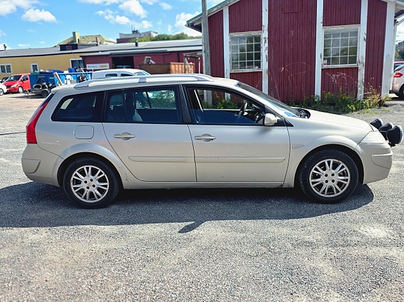 Renault Megane 6 of 9